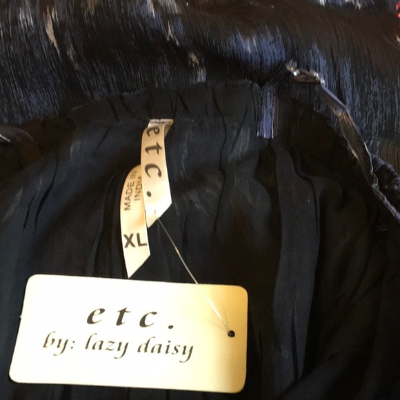 Etc.by Lazy Daisy Tiered Flowy Tribal Print  Mini - Picture 8 of 8